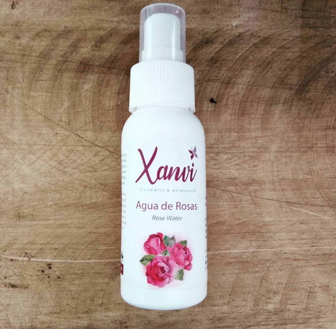Agua de Rosas - Producto natural hidratante y rejuvenecedor